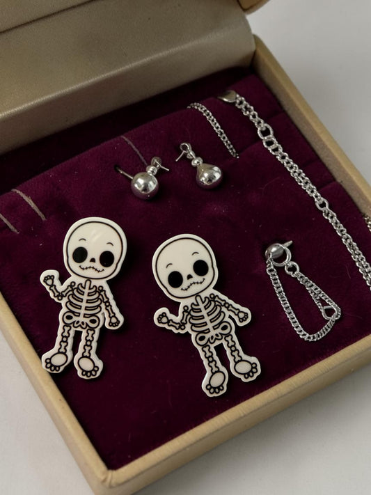 Skeleton Waving