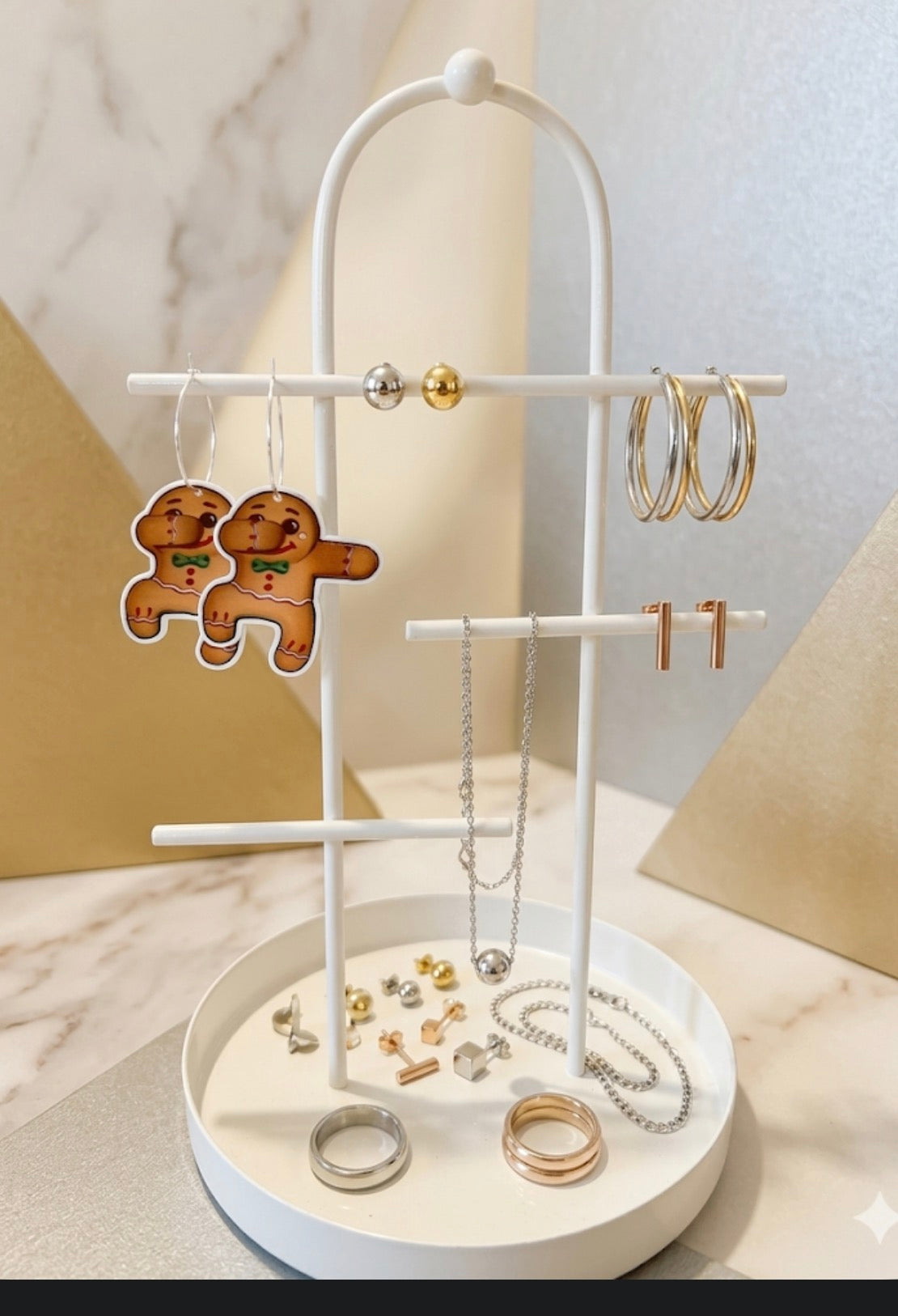 Dapping Gingerbread Man